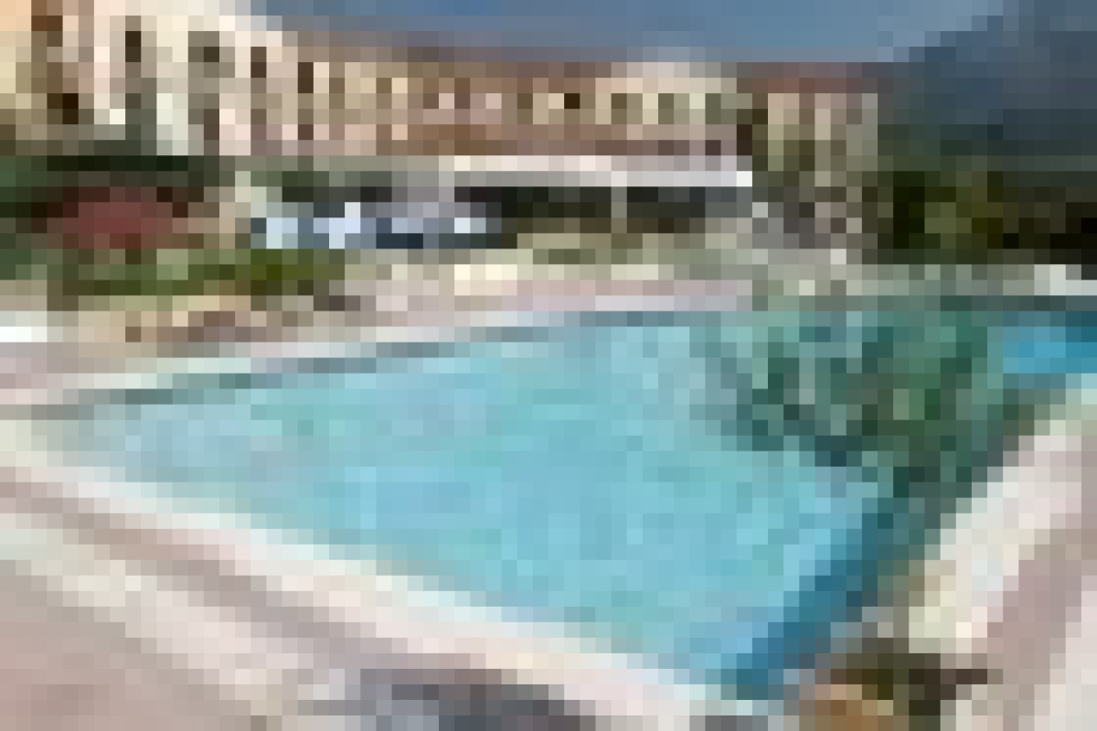KARAVADOS BEACH HOTEL