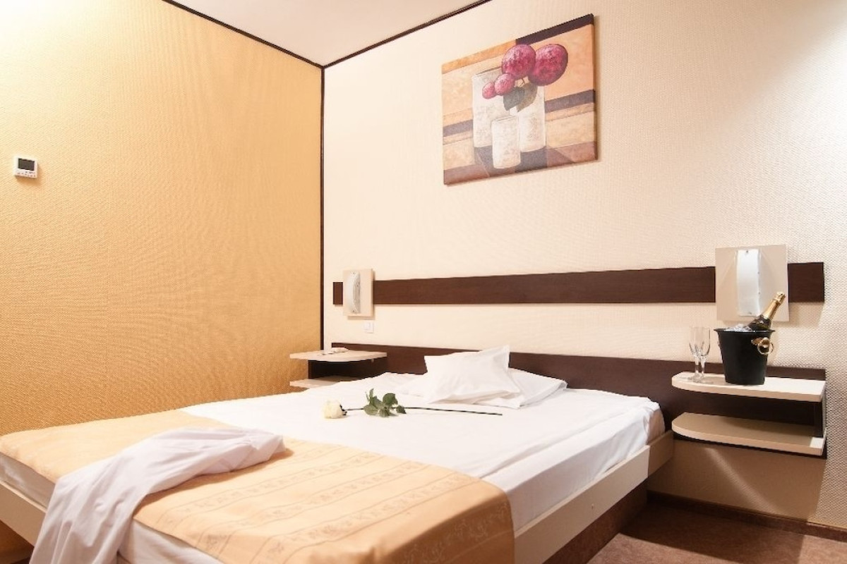 HOTEL RAPSODIA CITY CENTER