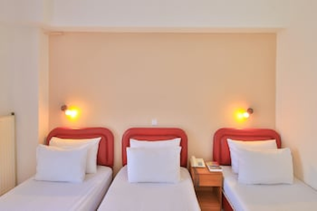 DIAS HOTEL