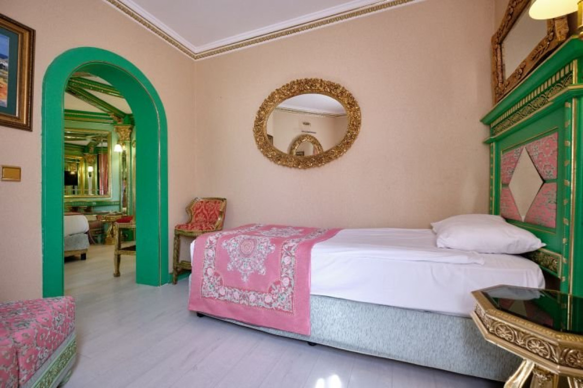 CLUB HOTEL SERA