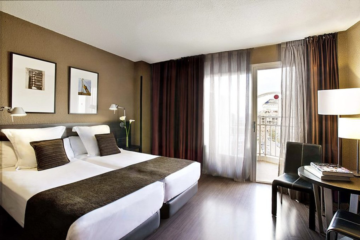 MEDIUM VALENCIA HOTEL