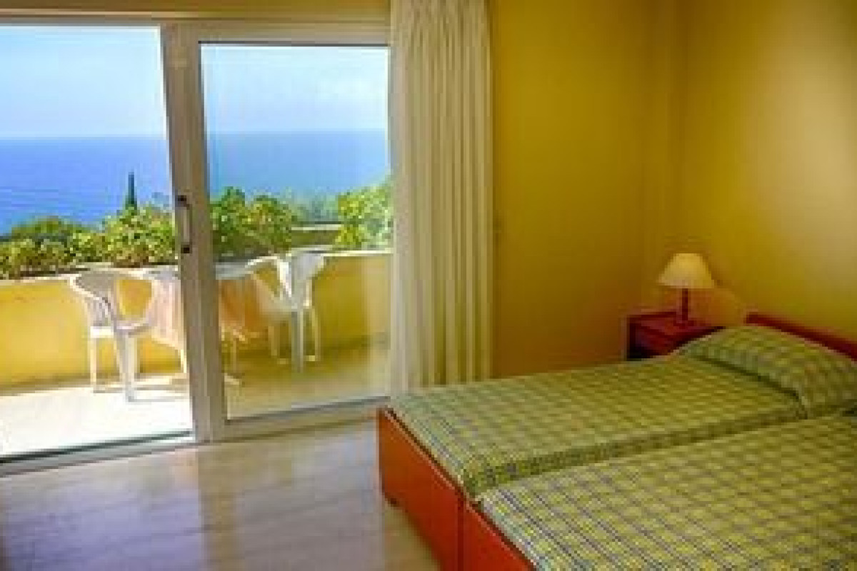 PELAGOS APARTMENTS
