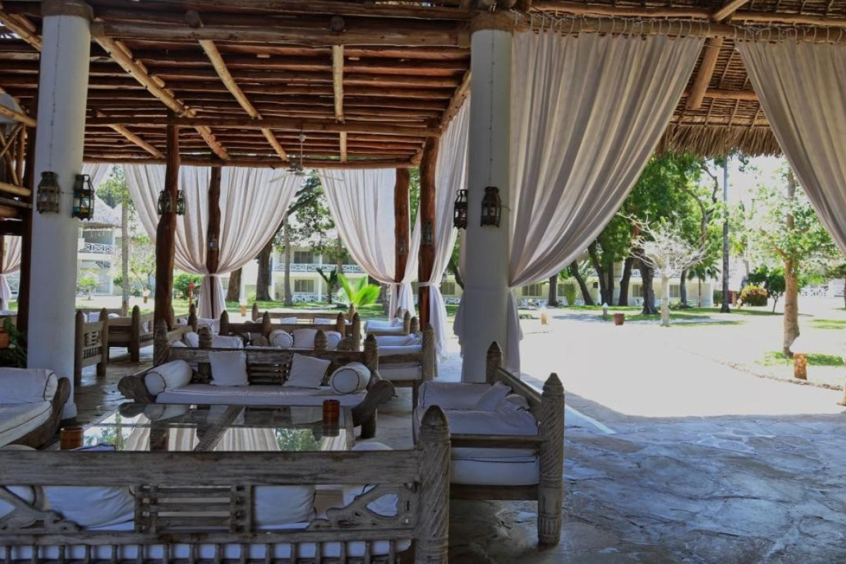 Sandies Malindi Dream Garden and Safari Tsavo Explorer RO