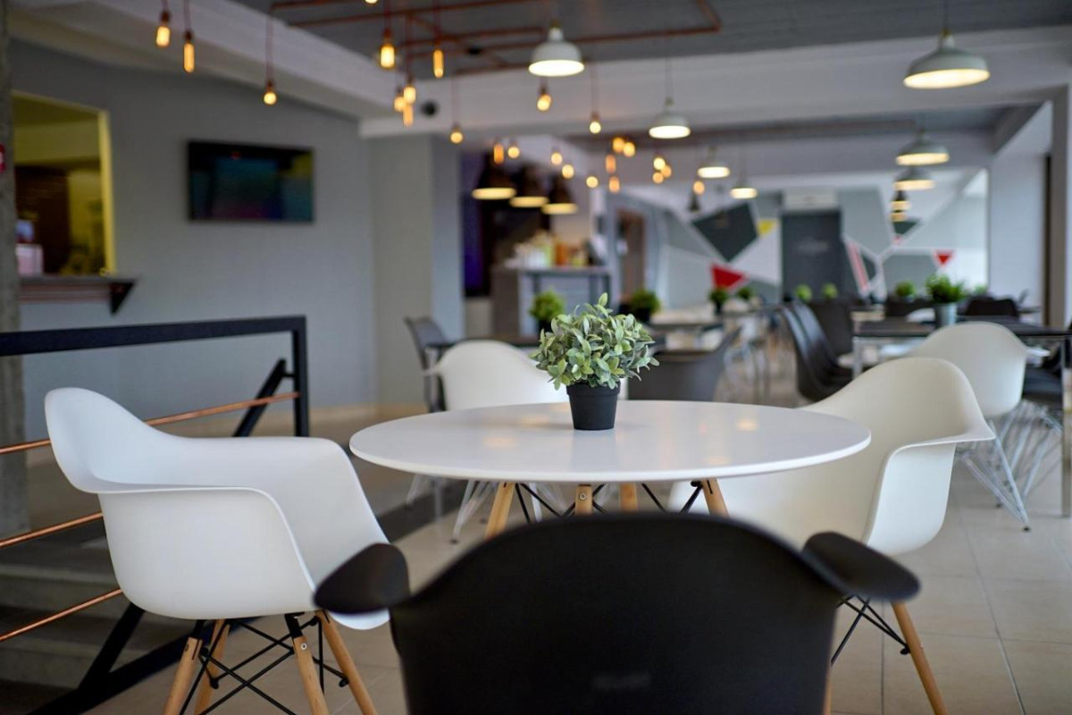 HOTEL OXIGEN