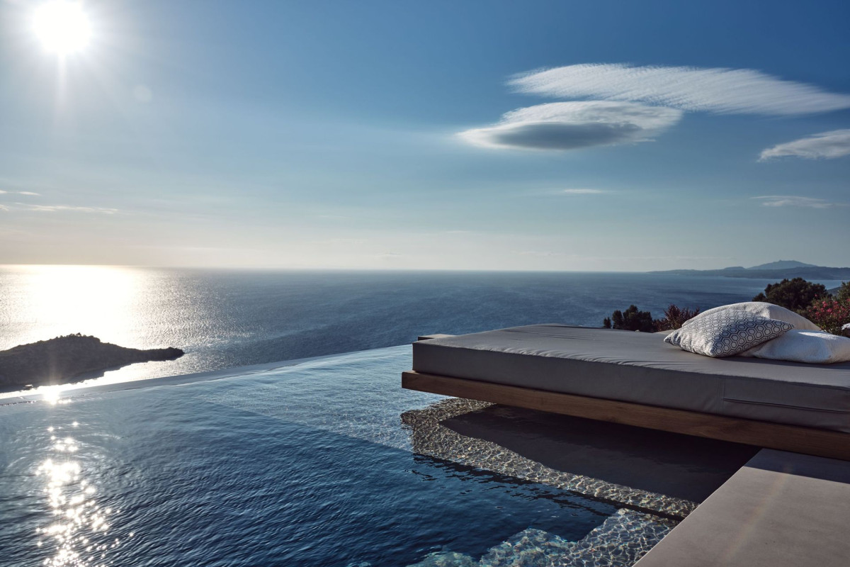 Etheria Luxury Villas & Suites