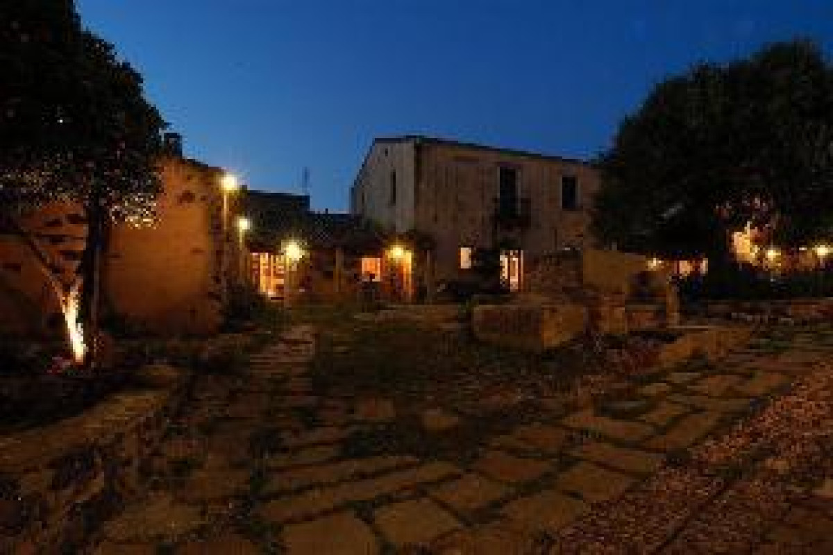 ALBERGO DIFFUSO OMU AXIU