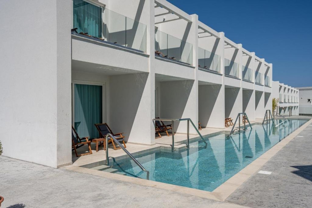 Mer Bleu Beach Hotel