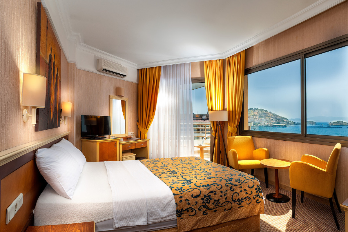 Palm Hotel