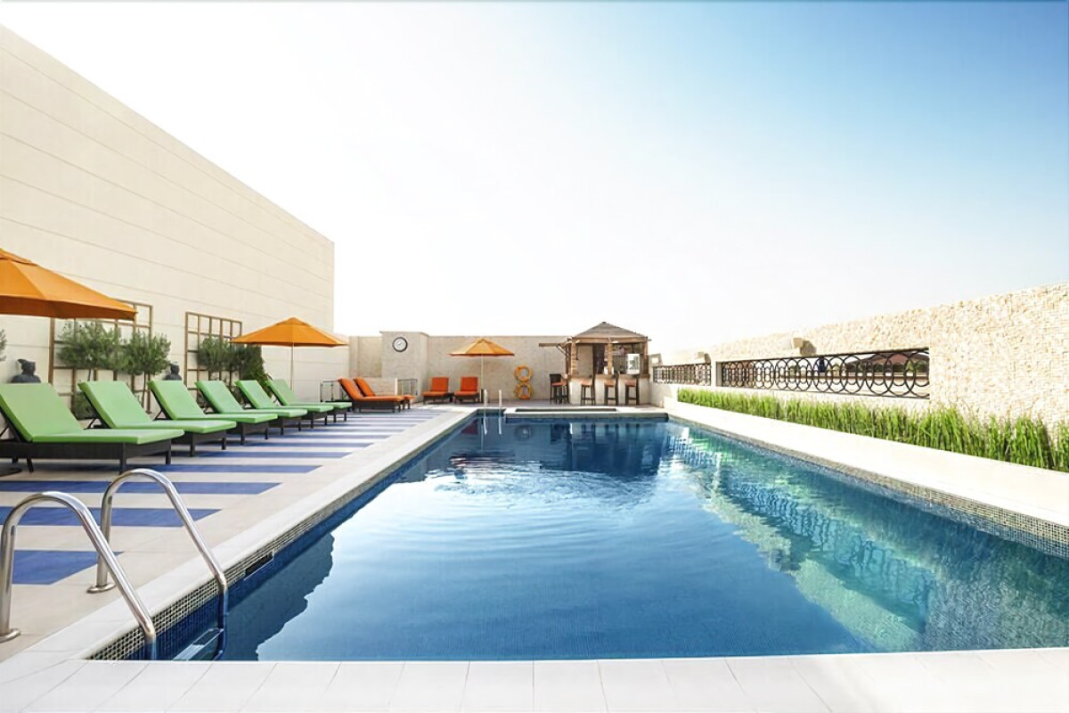 GRAND COSMOPOLITAN HOTEL