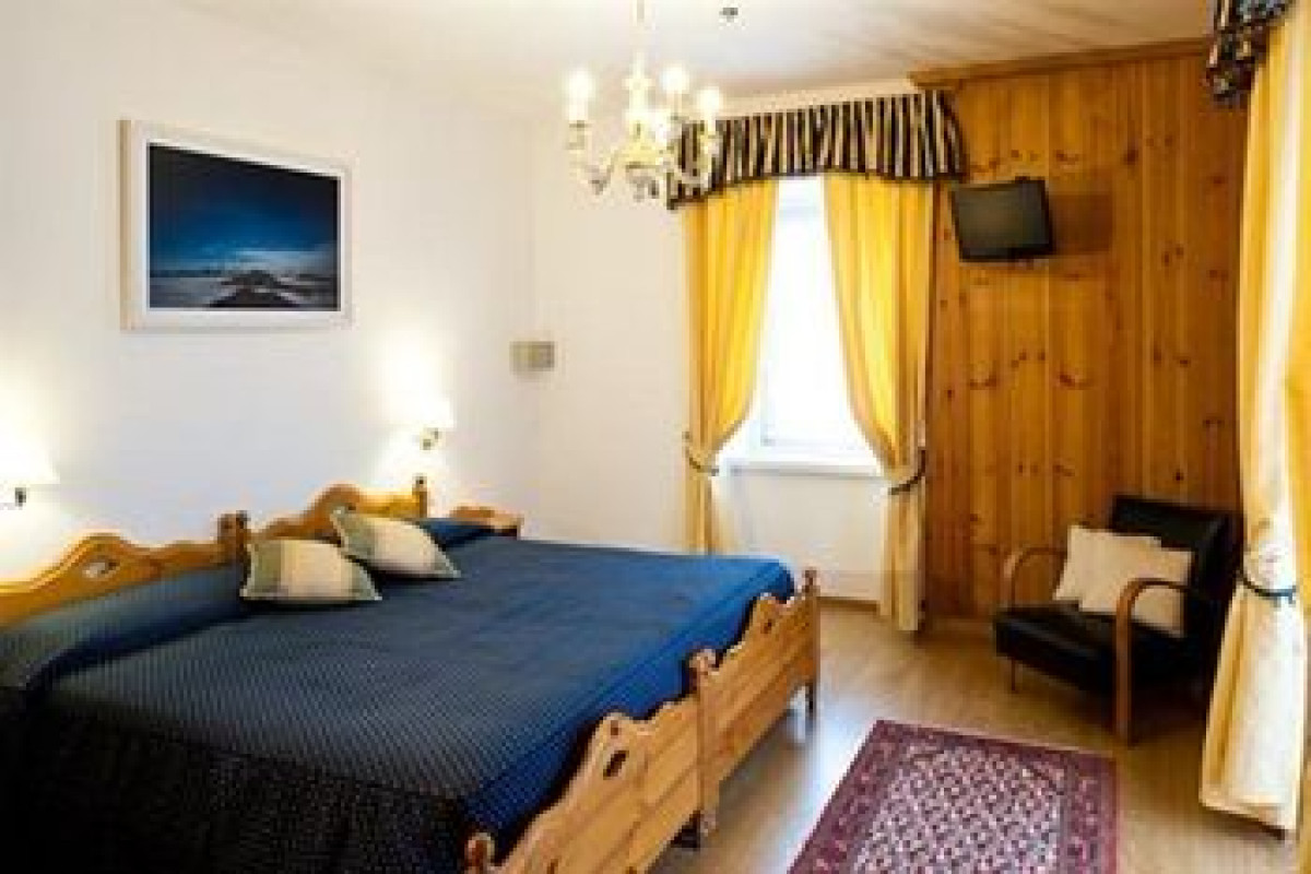 HOTEL AQUILA