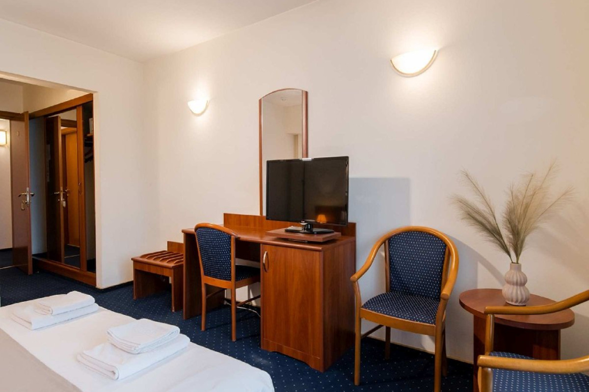 HOTEL EXCELSIOR.