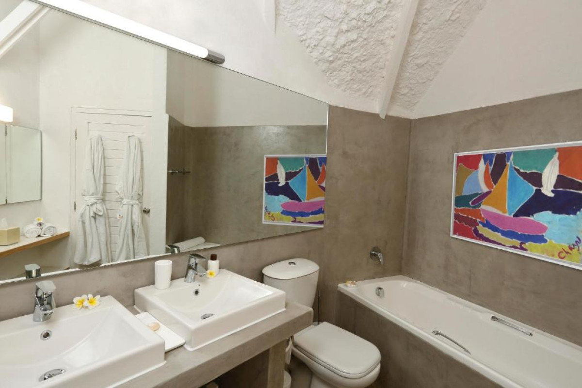 LA PIROGUE RESORT AND SPA