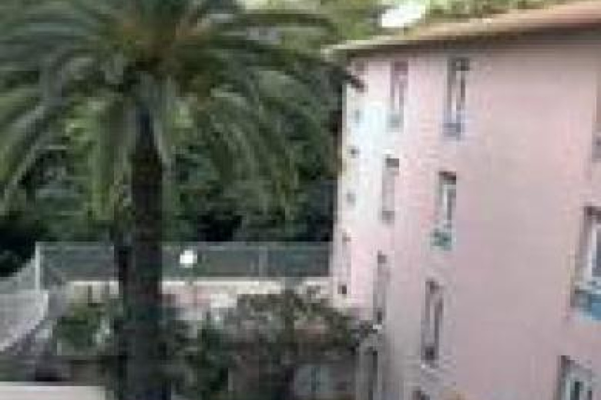 KYRIAD MENTON