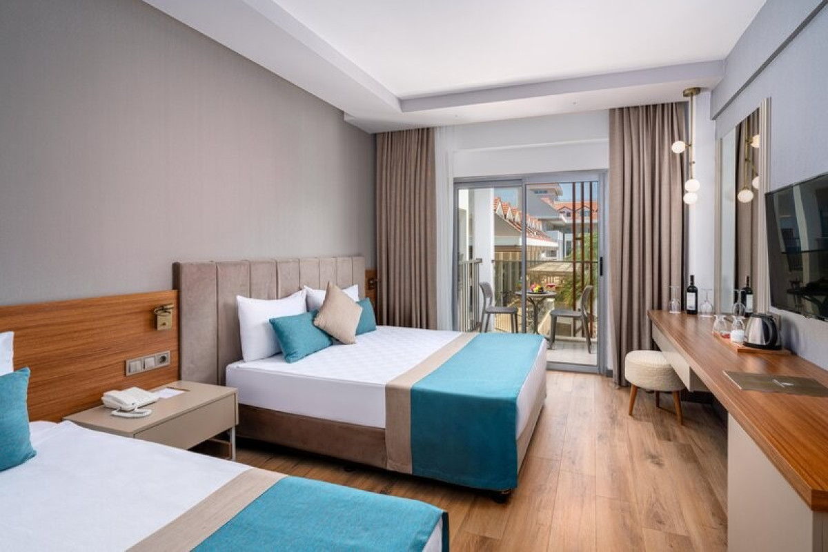 Side Story Resort & Spa