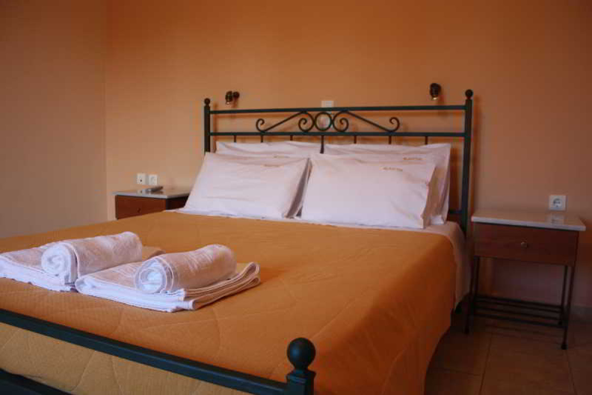 ELANTHI VILLAGE APARTMENTS