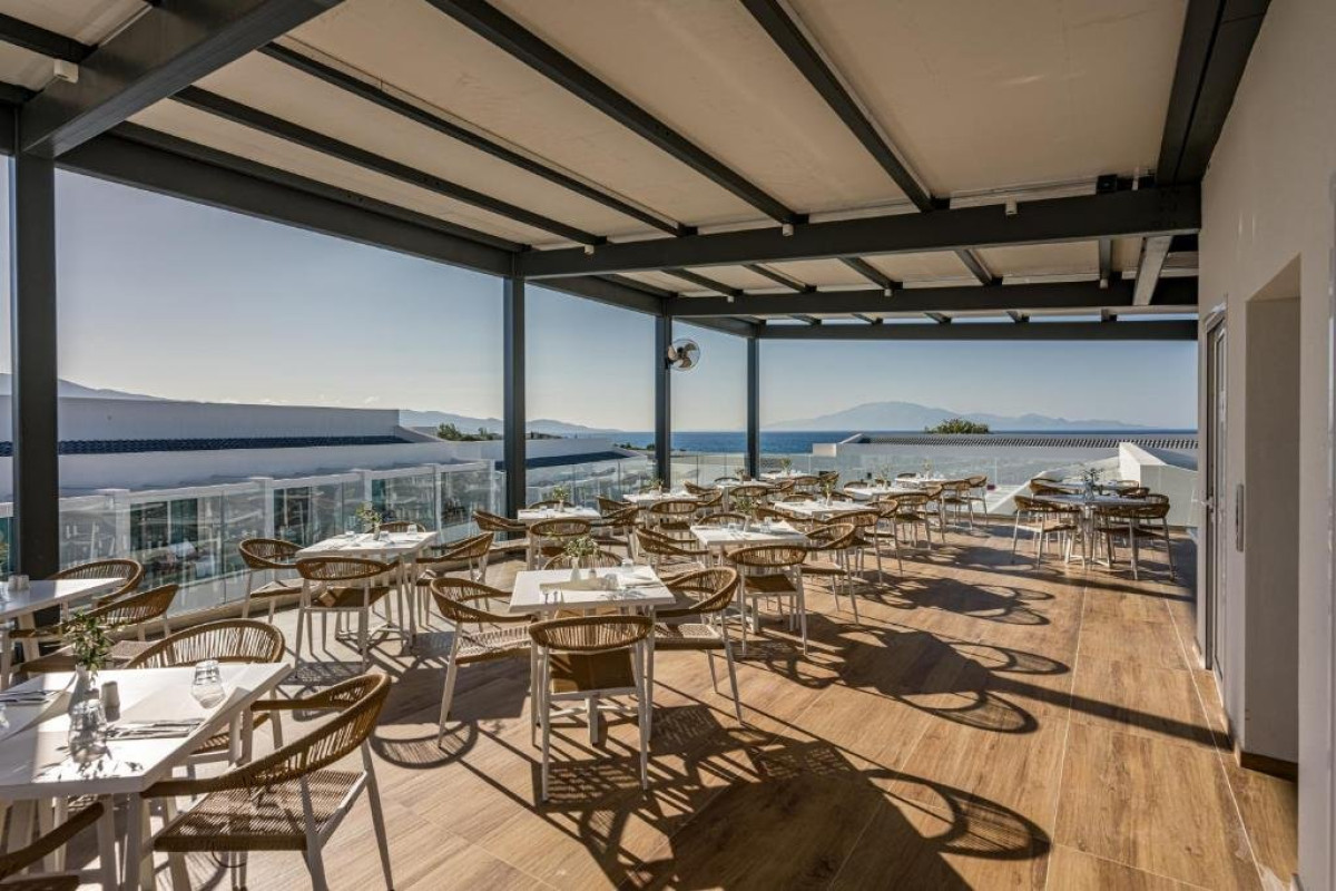 Mer Bleu Beach Hotel