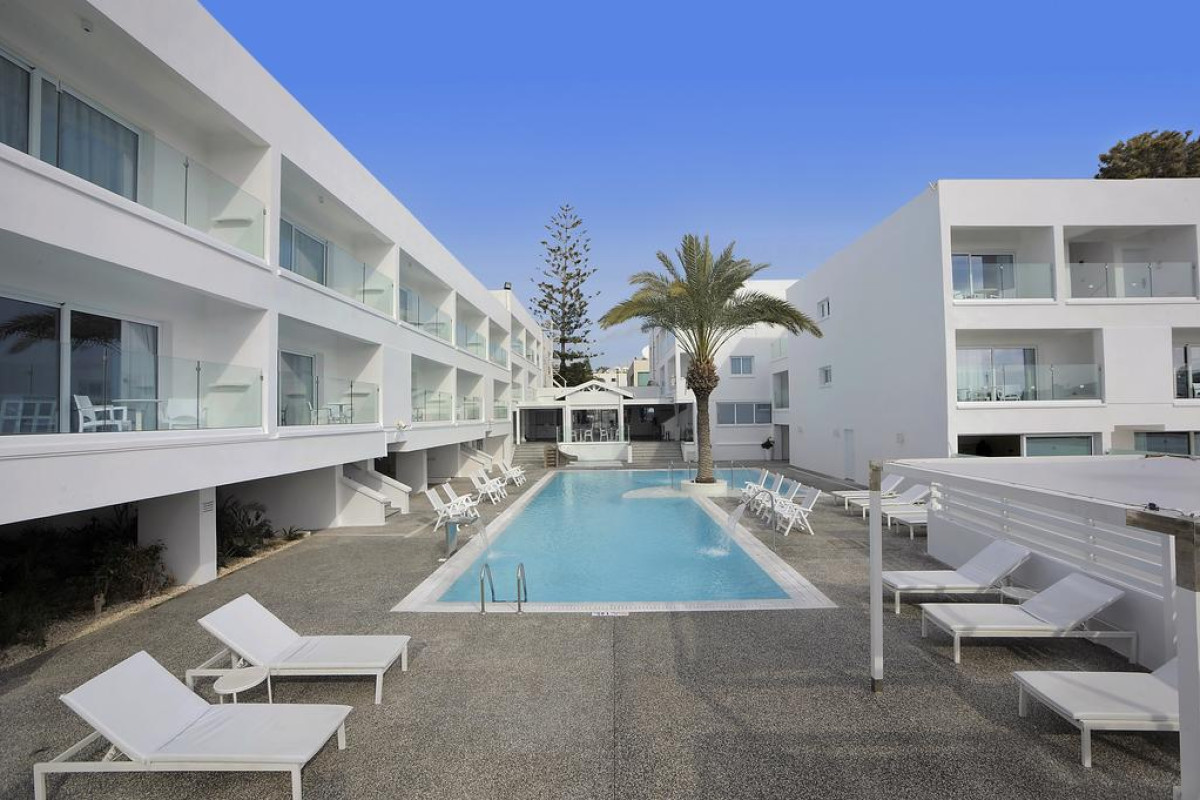 LIQUID HOTEL APARTMENTS