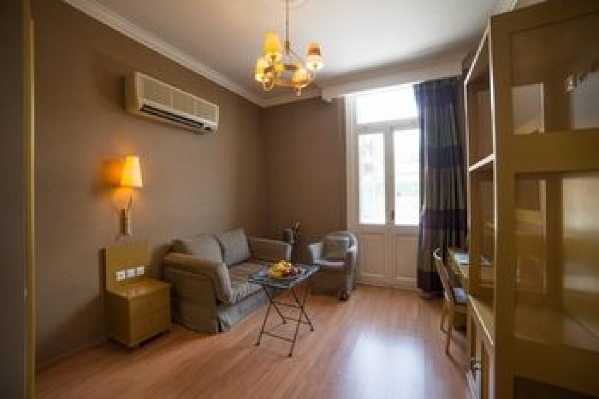 DELPHI ART HOTEL