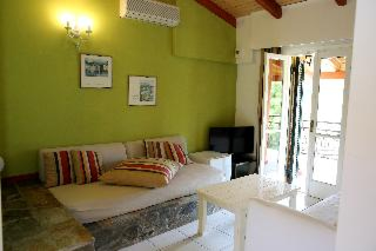 SUNRISE INN HOTEL