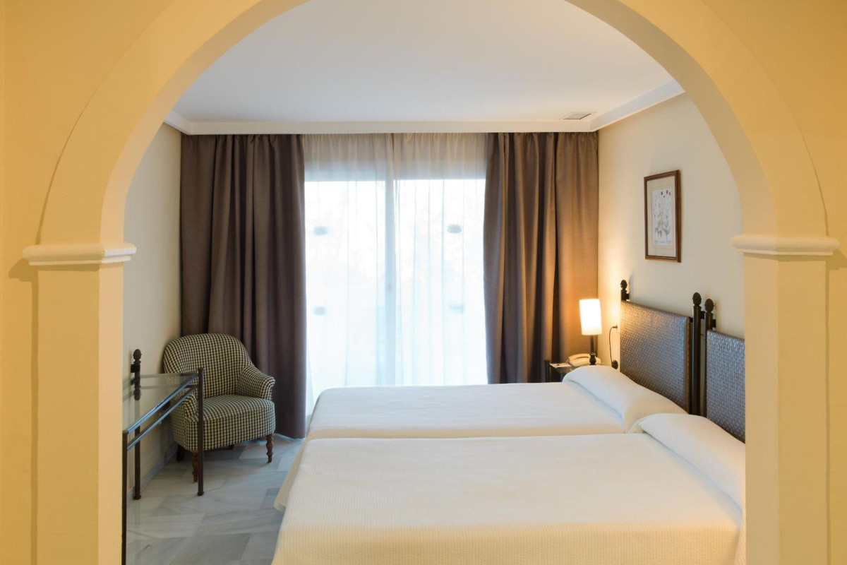 Monarque Sultan Aparthotel