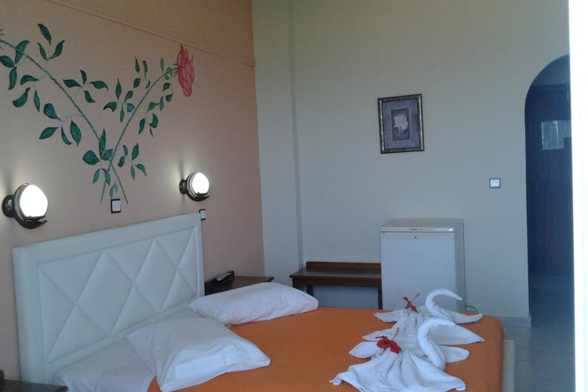 NIRVANA BEACH HOTEL
