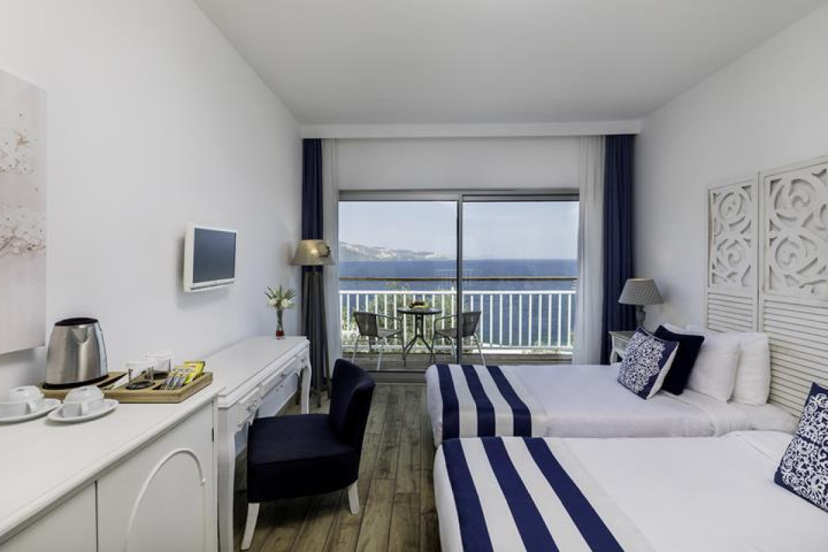 BLUE DREAMS RESORT AND SPA