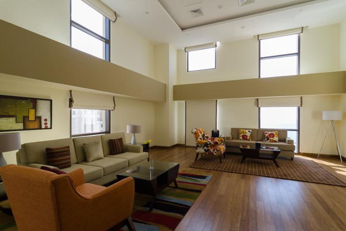 RODA AMWAJ SUITES