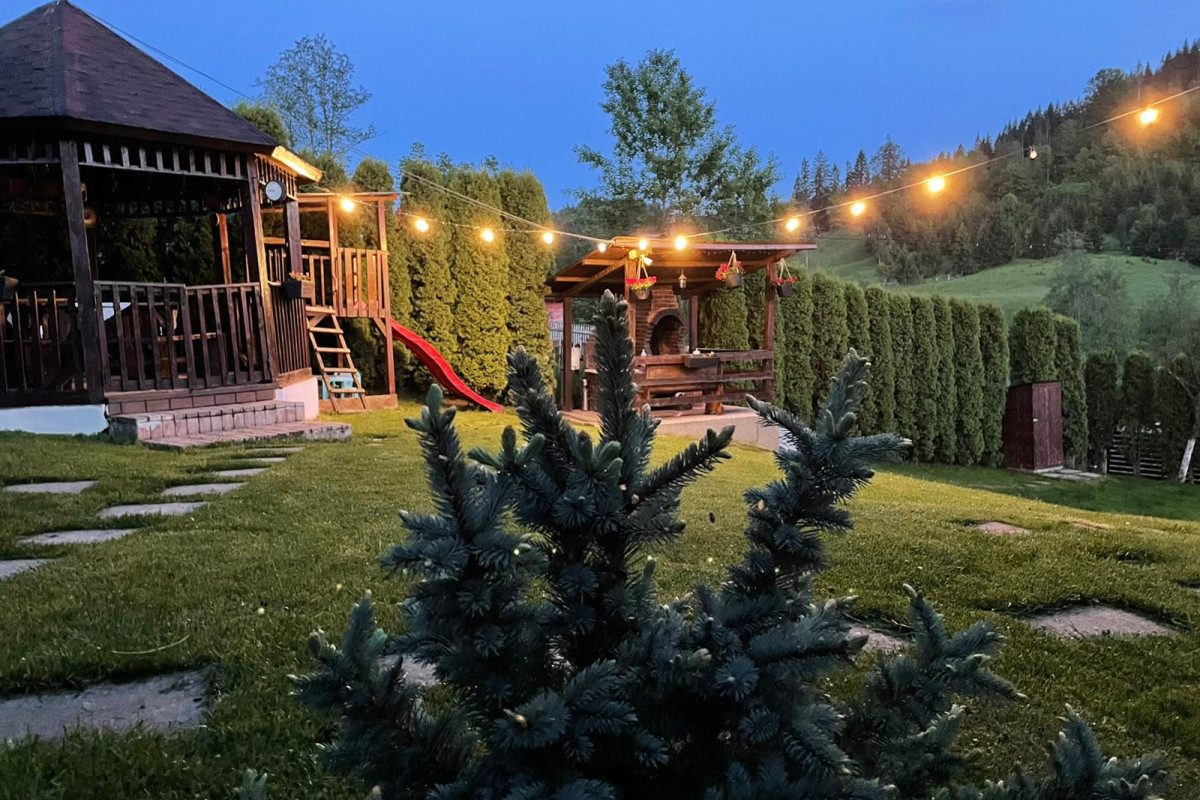 Cazare Colibita Casa Lipan