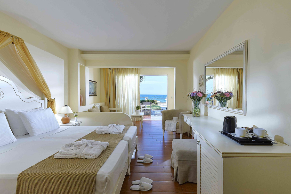 ALEXANDER BEACH HOTEL and VILLAGE