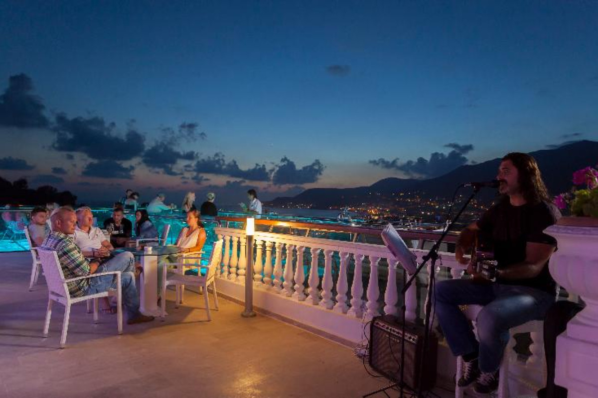 Sunny Hill Alya Hotel