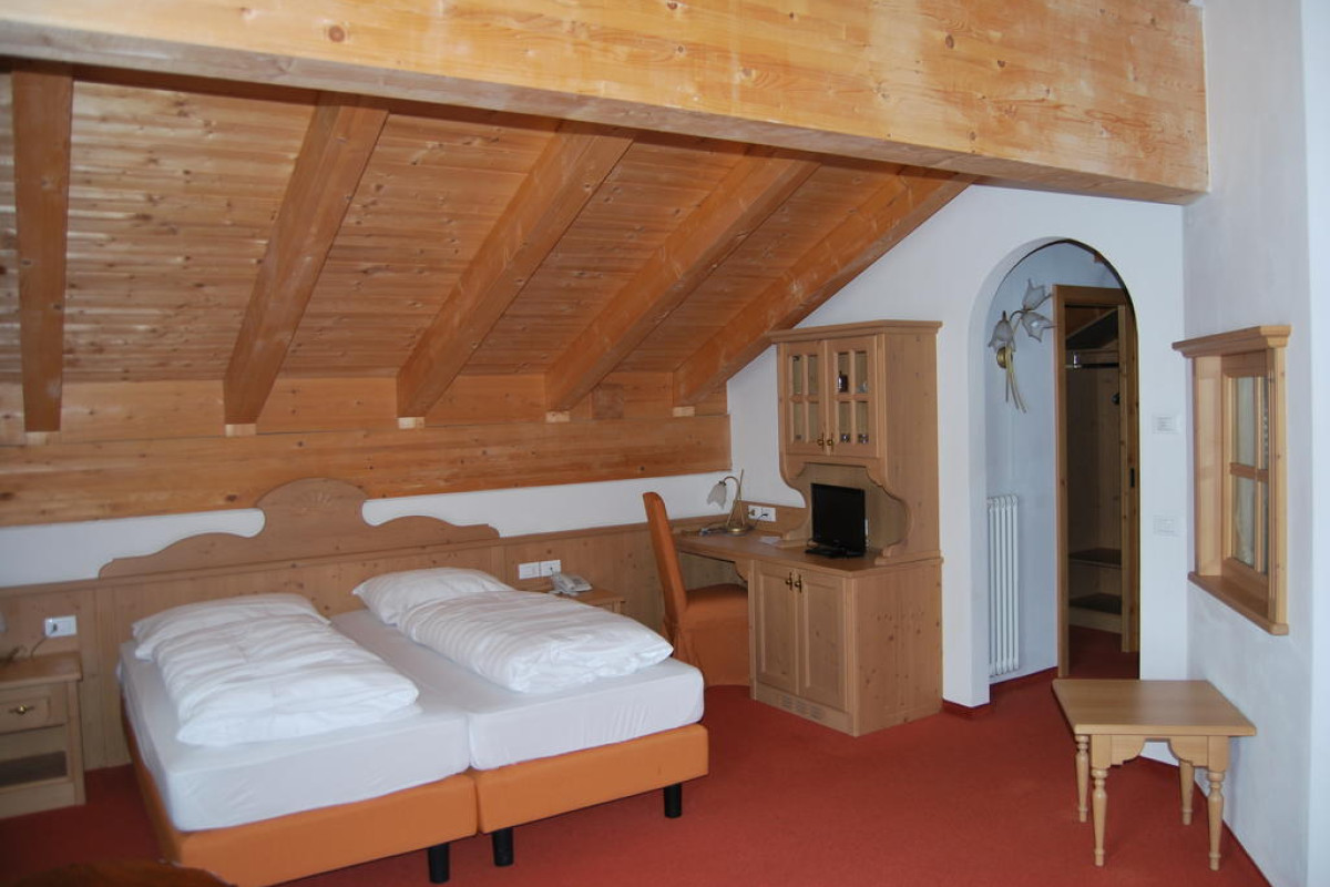 CASA DEL CAMPO HOTEL