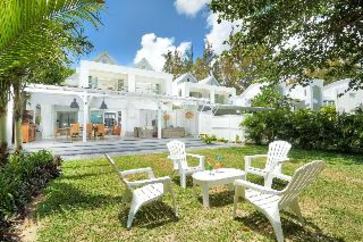 LE BEACH CLUB
