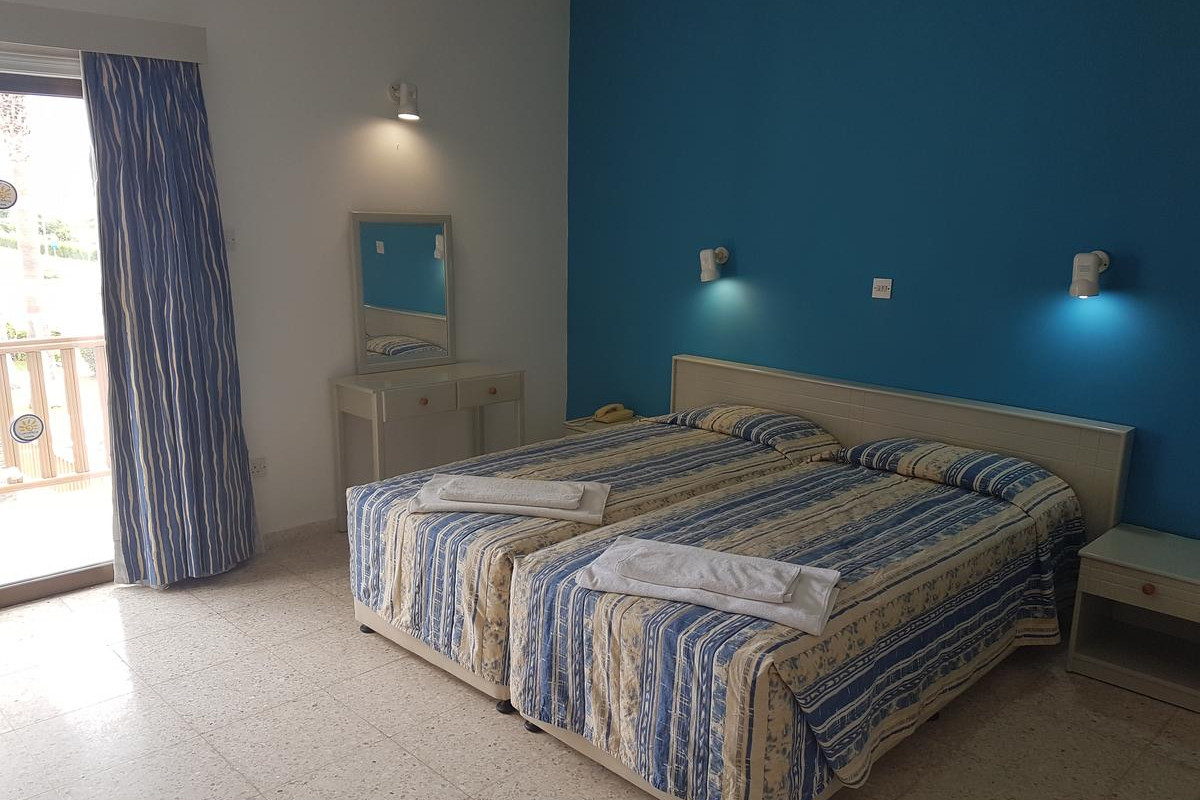 COSMELENIA HOTEL APARTMENTS