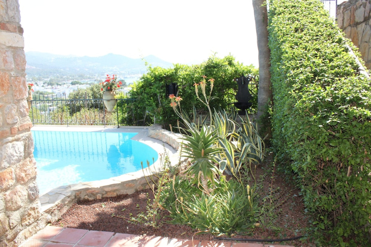 VILLA COSY