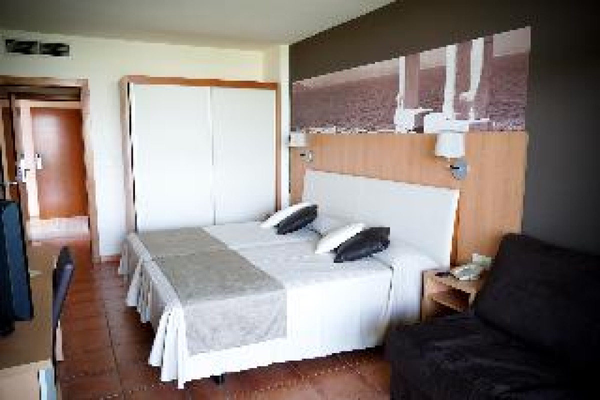 OHTELS VILLA ROMANA