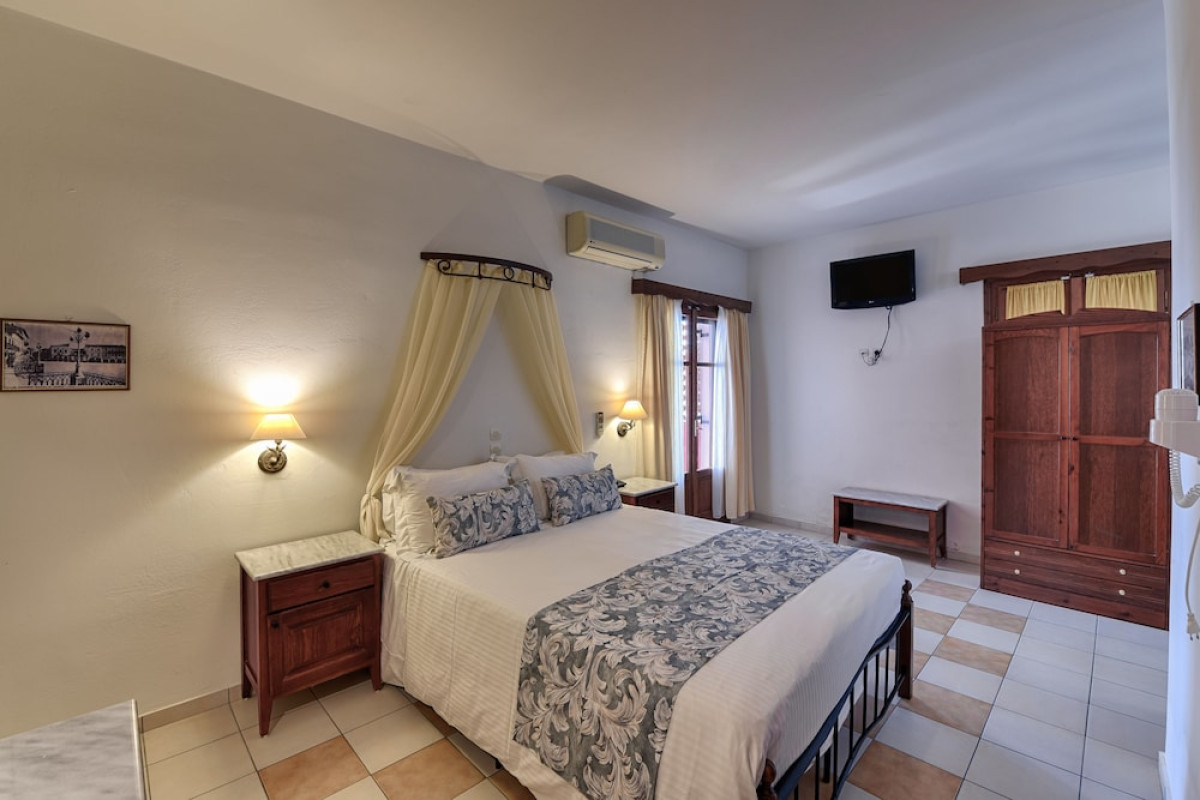 SEA VIEW VILLAGE STUDIOS AND APARTMENTS