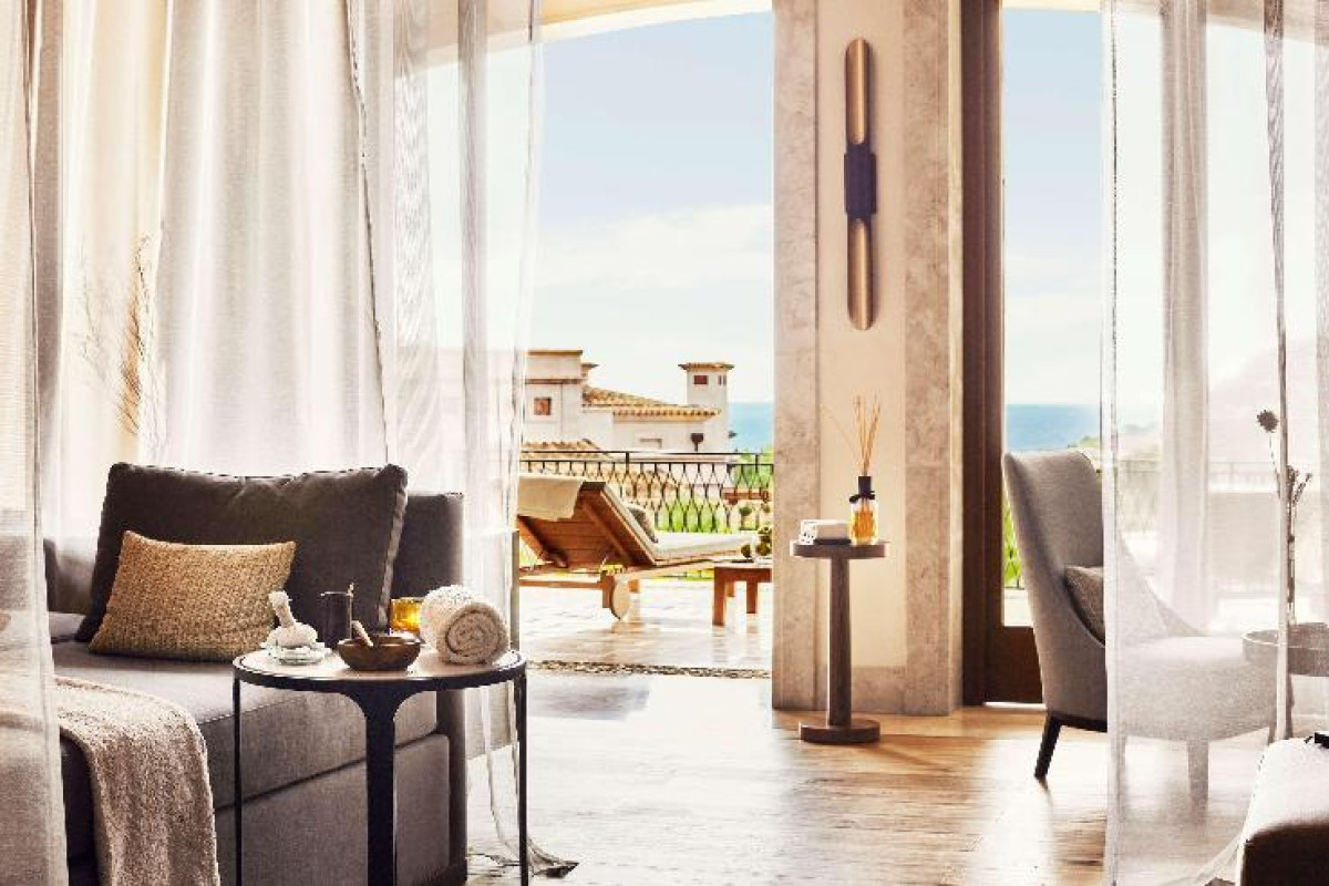 Cap Vermell Grand