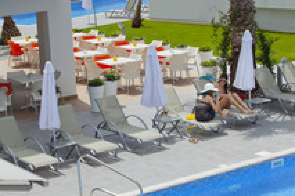 PRINCESSA VERA HOTEL APARTMENTS