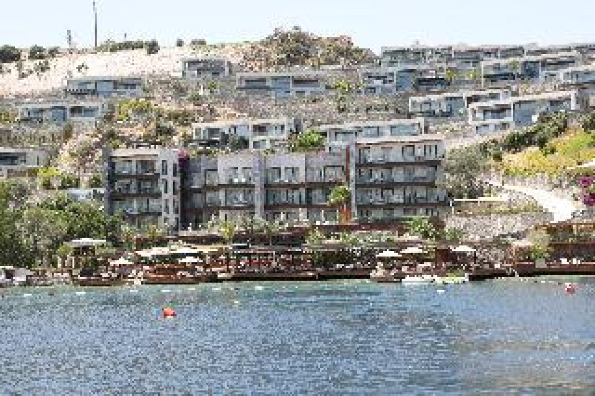 MARE DELUXE RESIDENCE