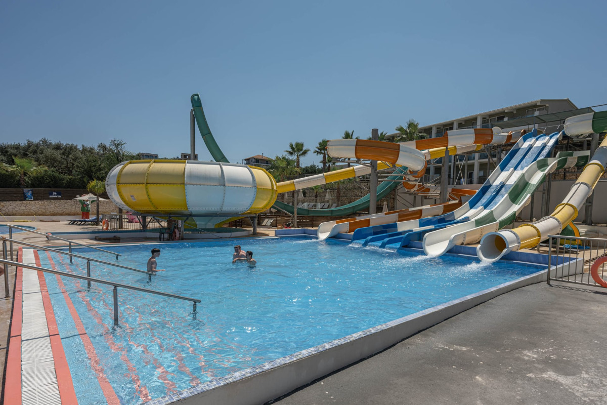 CARETTA PARADISE HOTEL AND WATERPARK TRAGAKI
