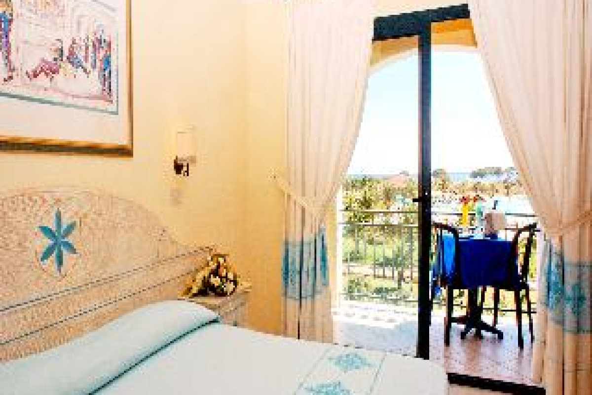 CLUB HOTEL MARINA BEACH