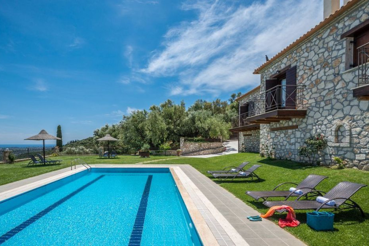 Agrikia Villa - Varvarigos Houses