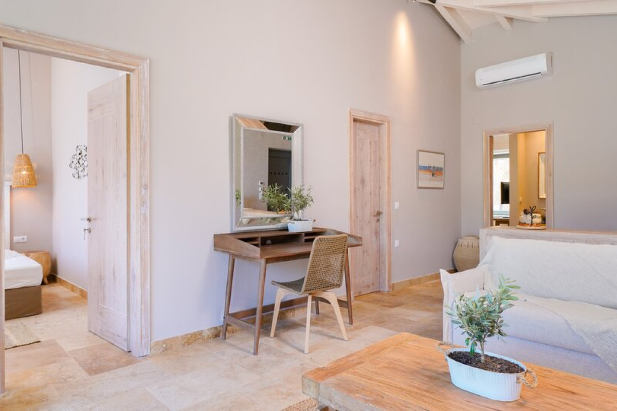 Essentia Luxury