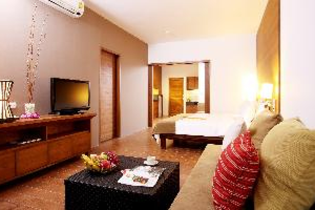KAMALA BEACH RESORT