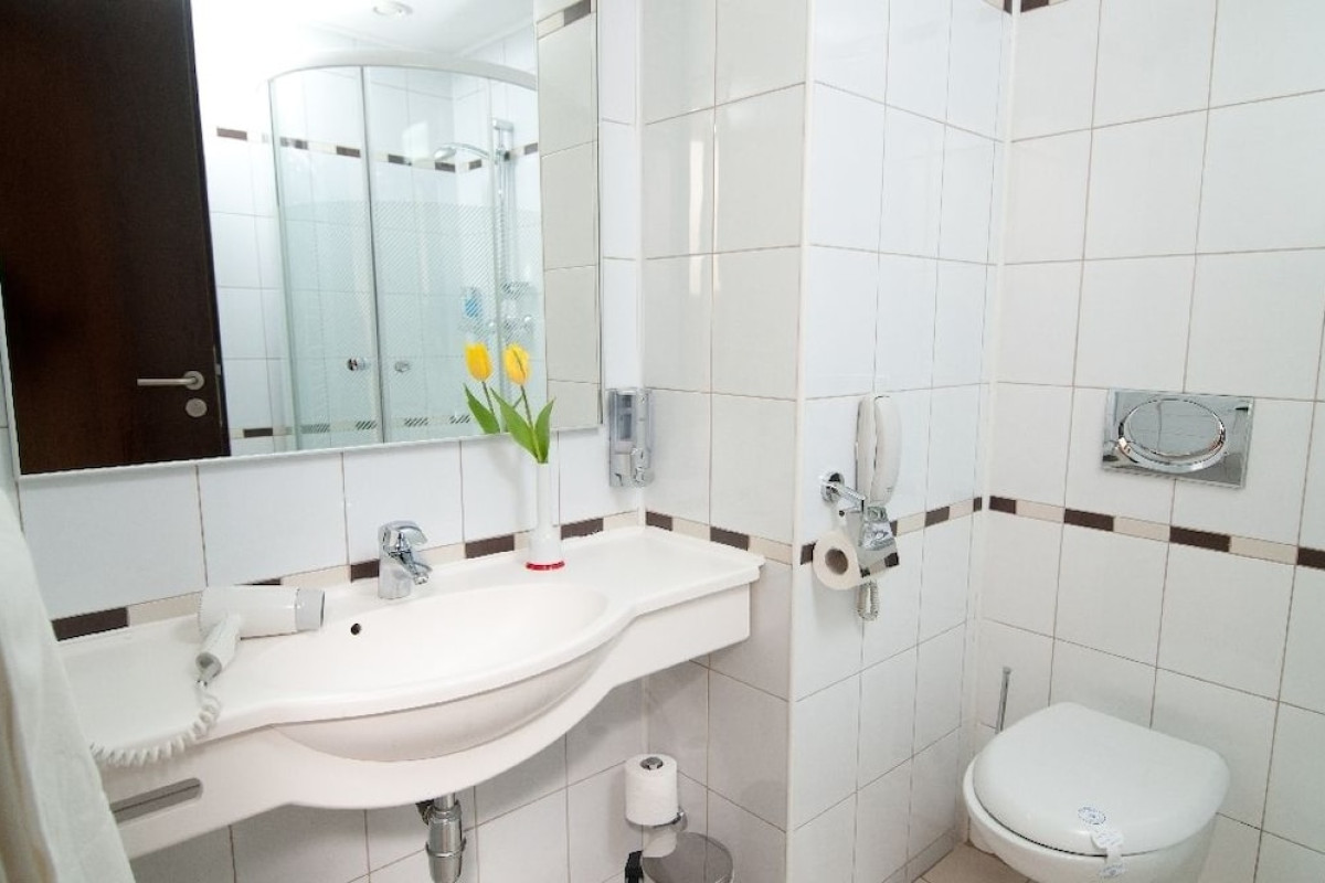 HOTEL RAPSODIA CITY CENTER