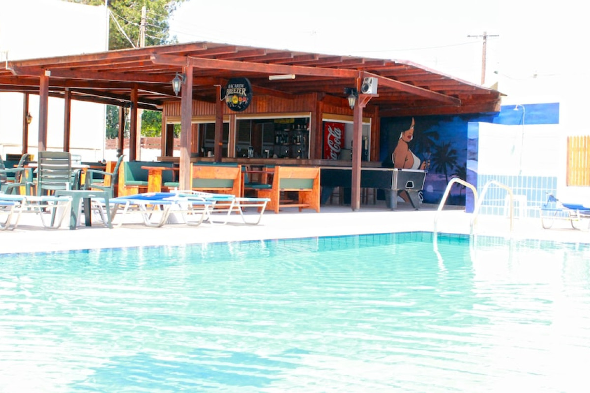 FLOREA HOTEL APARTMENTS