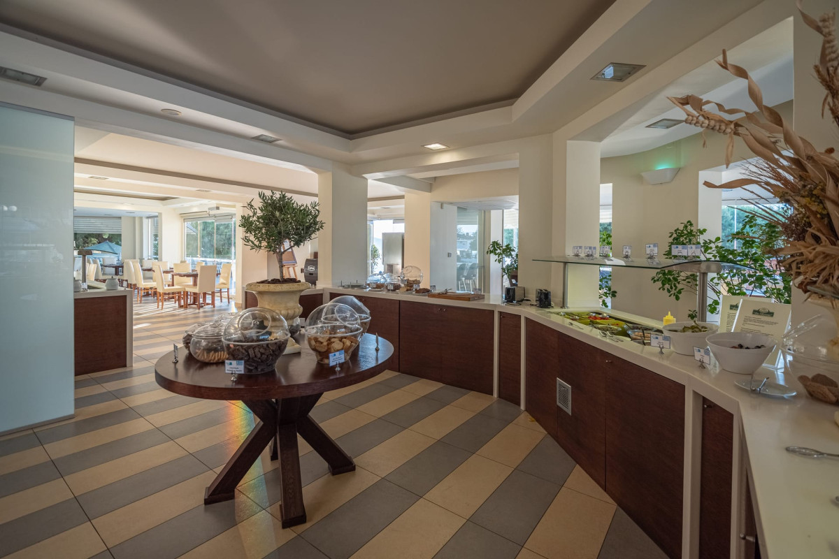 Molos Bay Hotel