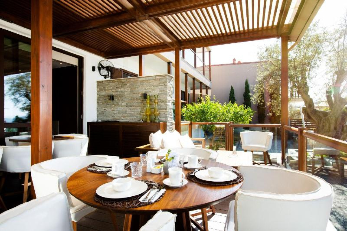 Ayia Marina Suites