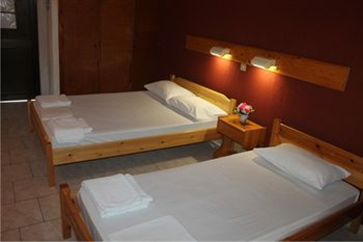 LE MIRAGE HOTEL