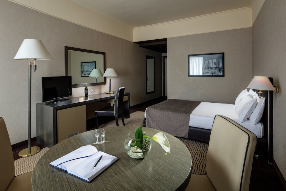 Holiday Inn Rome- Eur Parco Dei Medici, an IHG Hotel